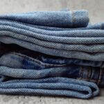 Photo stretching jeans