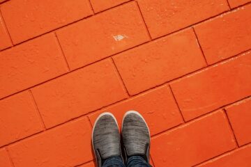 Photo orange shoes