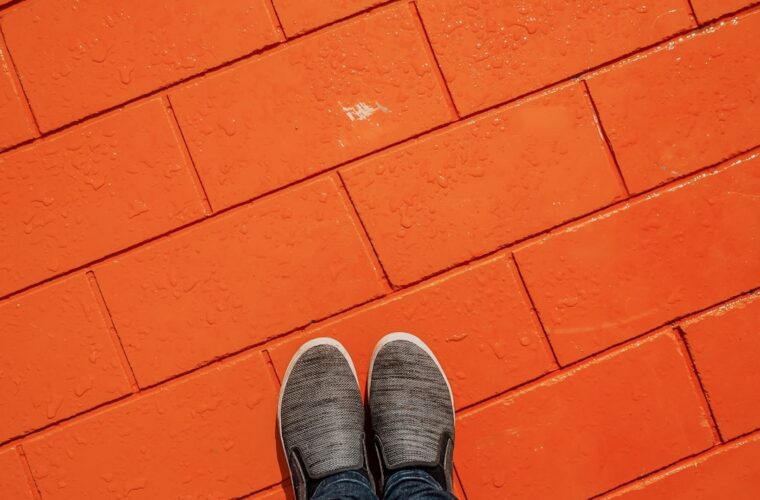 Photo orange shoes