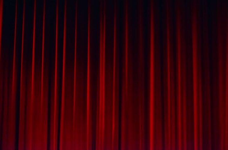 Photo theater