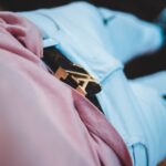 Photo cuffing pants